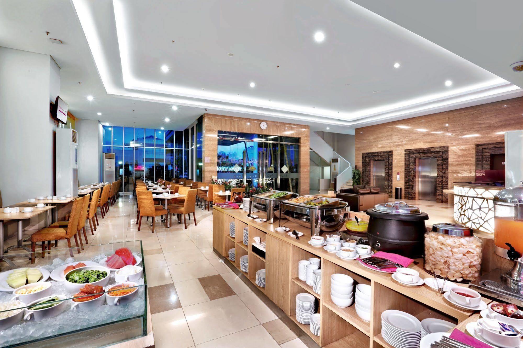 Favehotel Pasar Baru Jakarta Buitenkant foto
