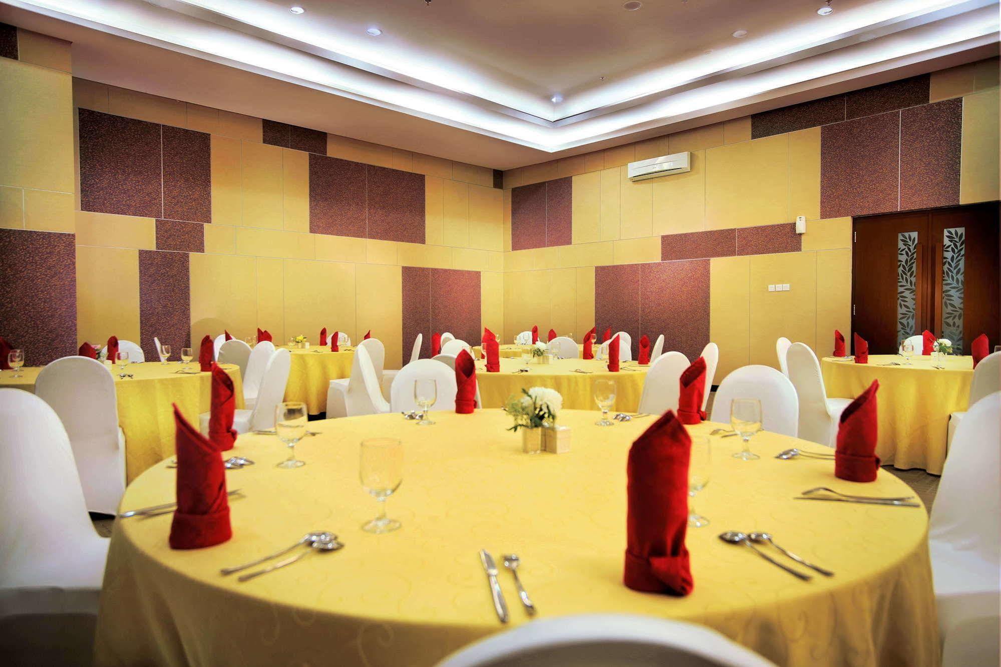 Favehotel Pasar Baru Jakarta Buitenkant foto
